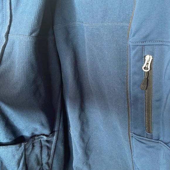 SwissTech Navy Blue Zip Up Jacket. Size Lg. - Picture 8 of 8